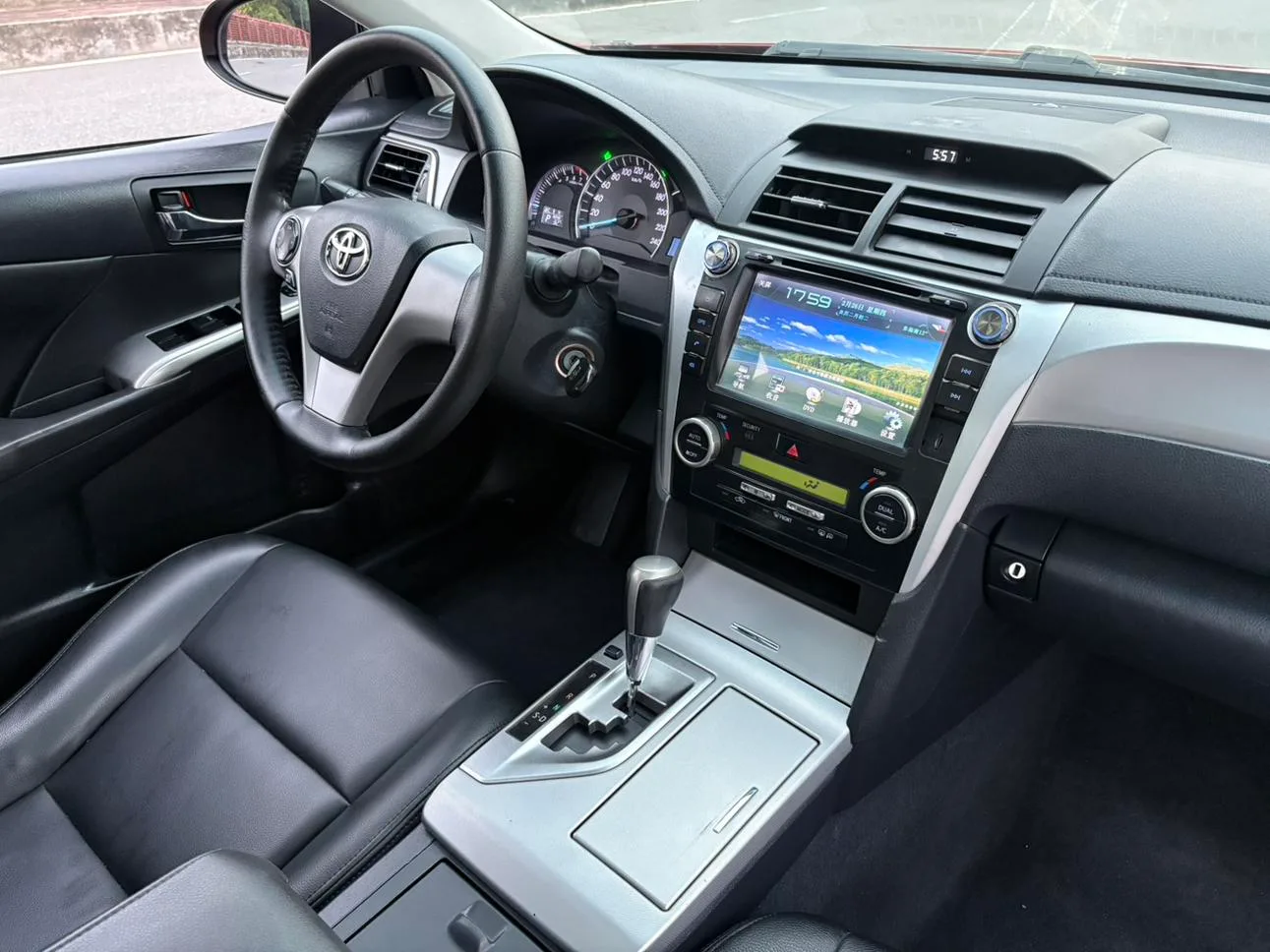 Toyota Camry, 2012 — фото 15