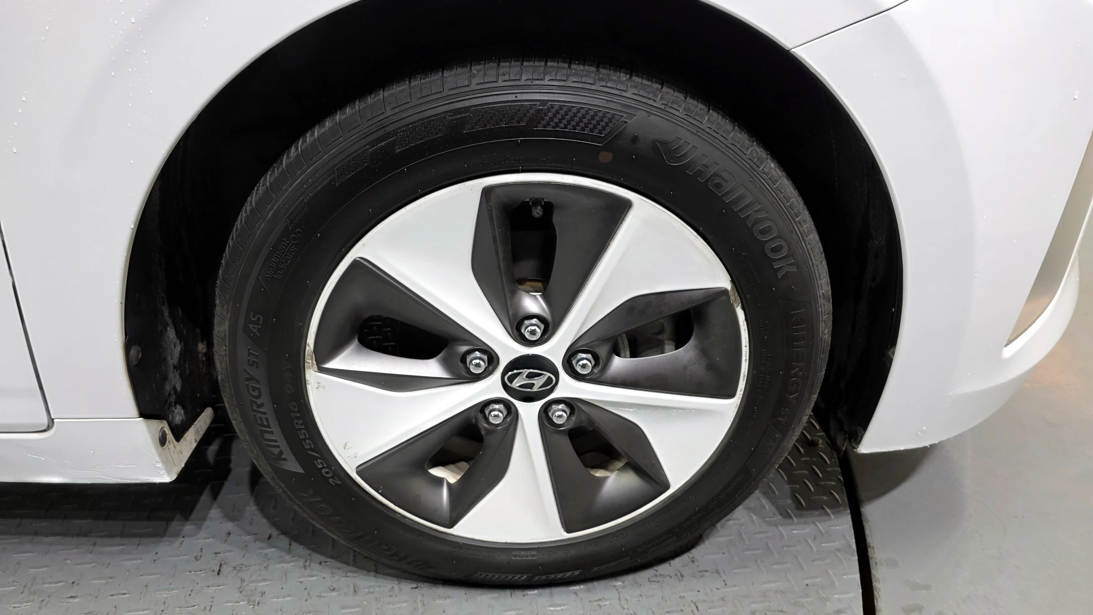 Hyundai Ioniq Ionic Electric, 2018 — фото 21