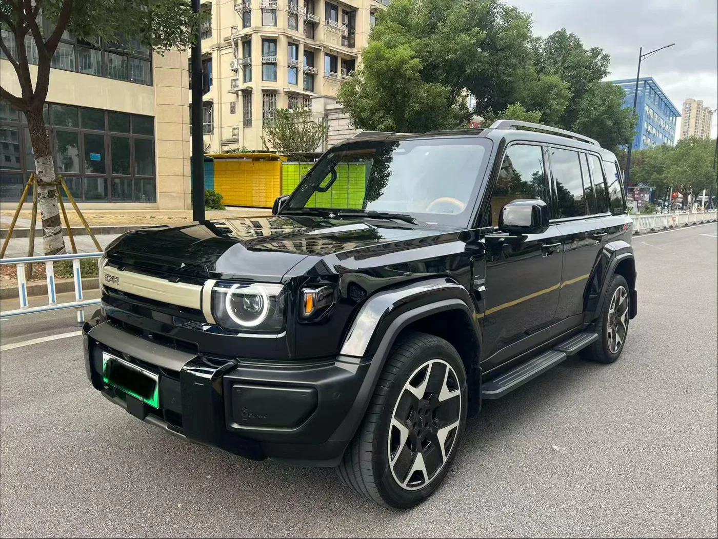 iCAR V27