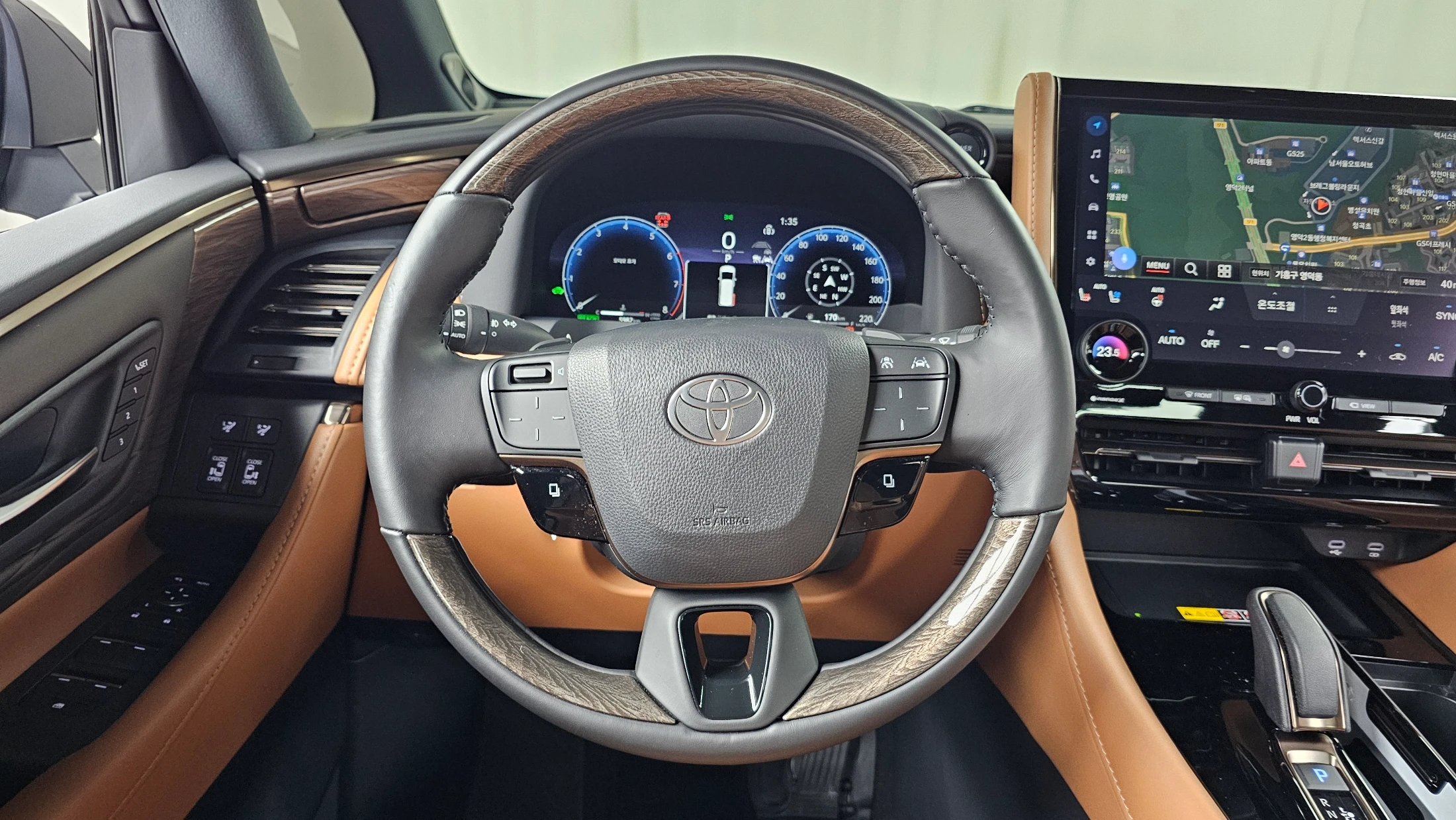 Toyota Alphard Alpad, 2025 — фото 12