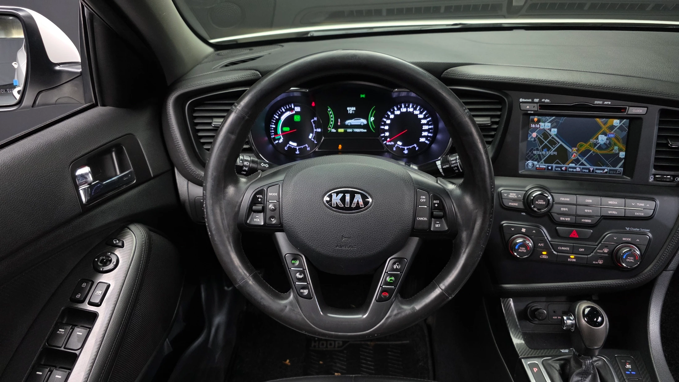 Kia K5 Hybrid, 2013 — фото 13