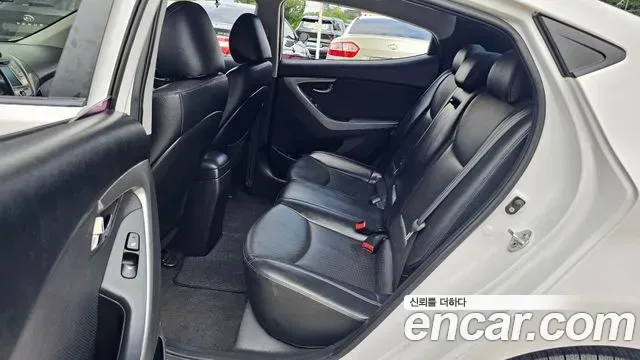 Hyundai Avante MD, 2013 — фото 18