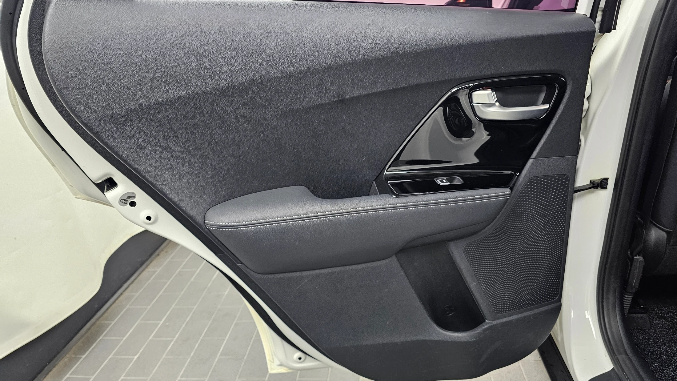 Kia Niro, 2017 — фото 25