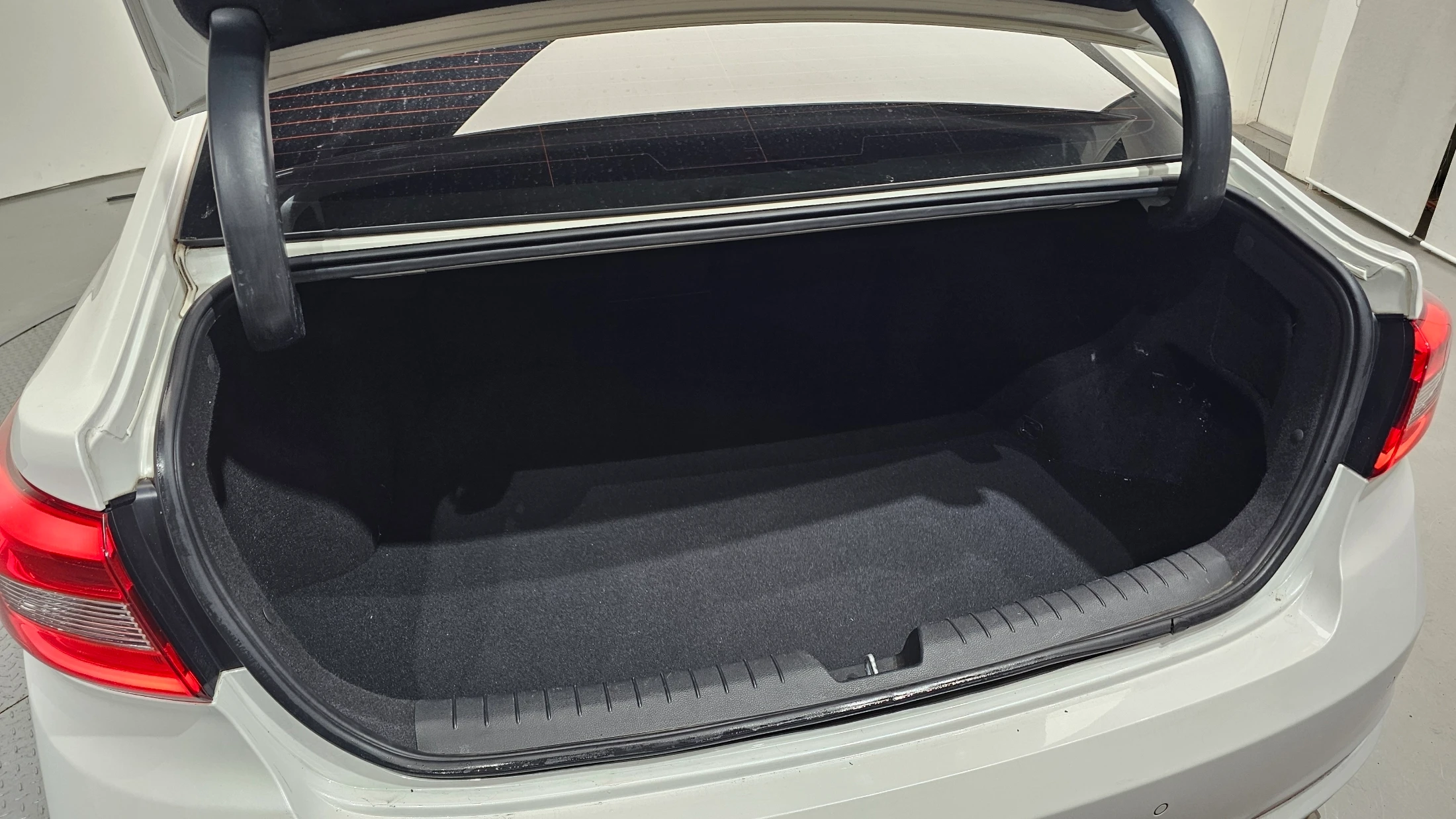 Hyundai Sonata LF Sonata, 2014 — фото 20