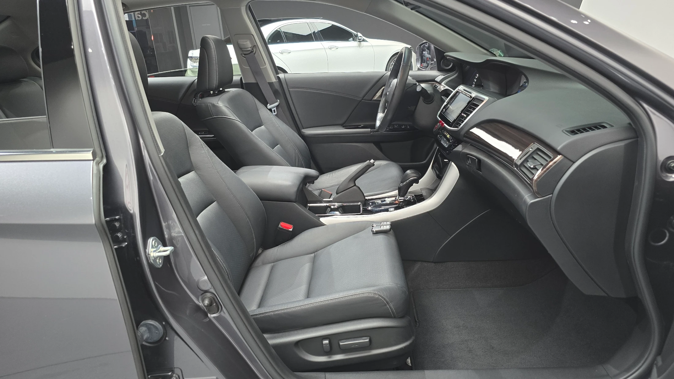 Honda Accord Code, 2017 — фото 11