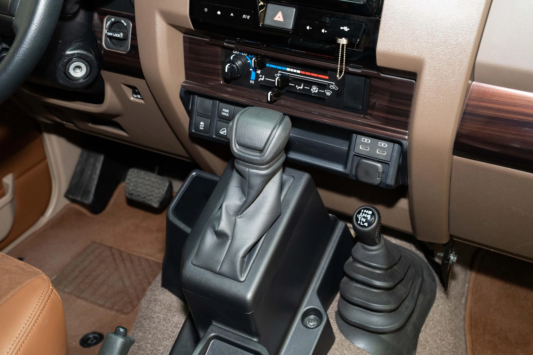 Toyota Land Cruiser 70 Series, 2025 — фото 14