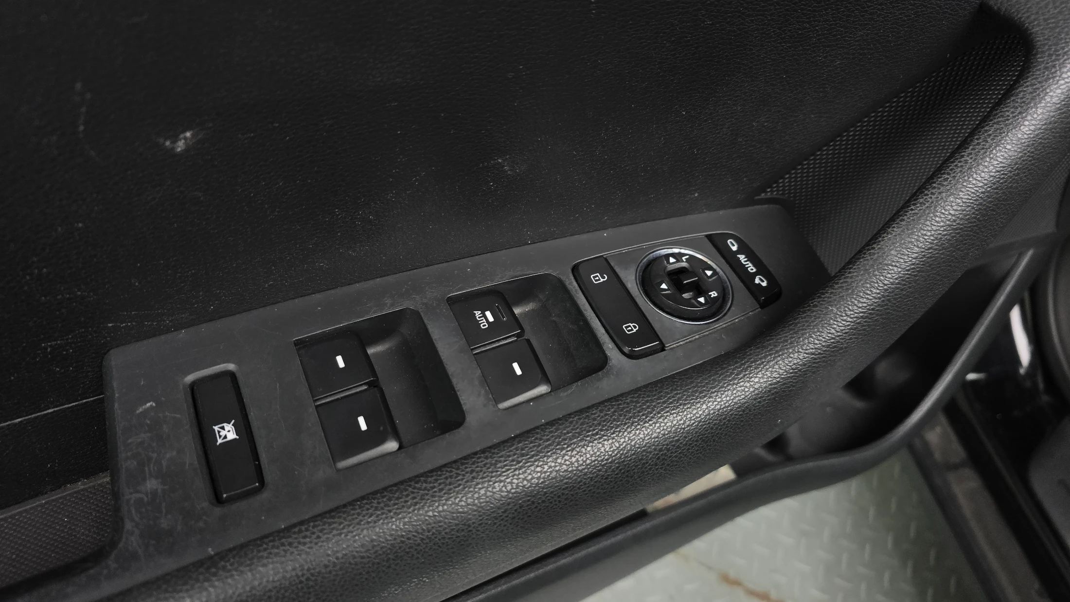 Hyundai Sonata LF Sonata, 2014 — фото 15