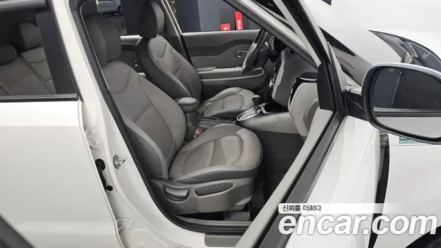 Kia Soul EV, 2015 — фото 12