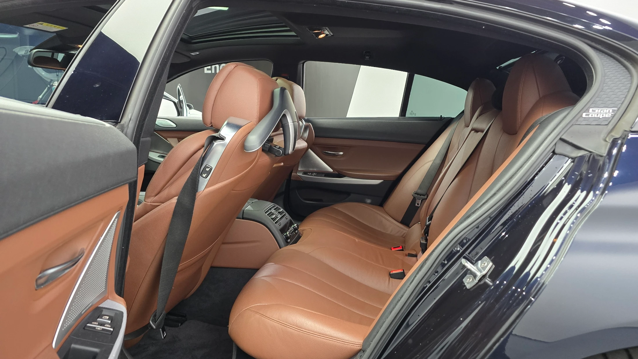 BMW 6-Series F12, 2013 — фото 12