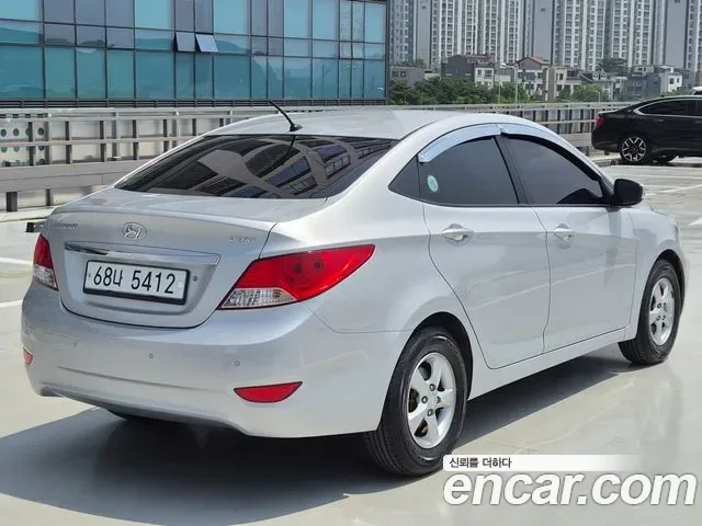 Hyundai Accent, 2012 — фото 2