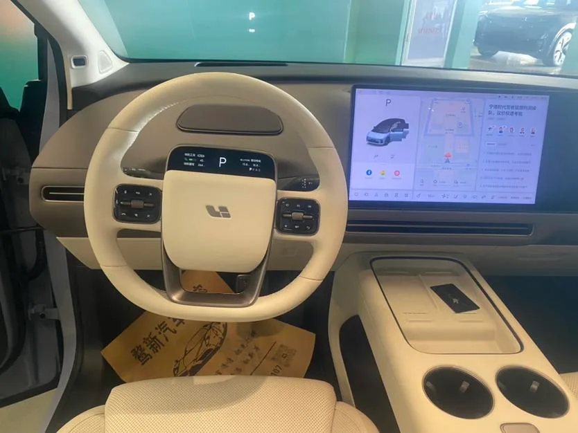 Li Auto ideal i8, 2025 — фото 11