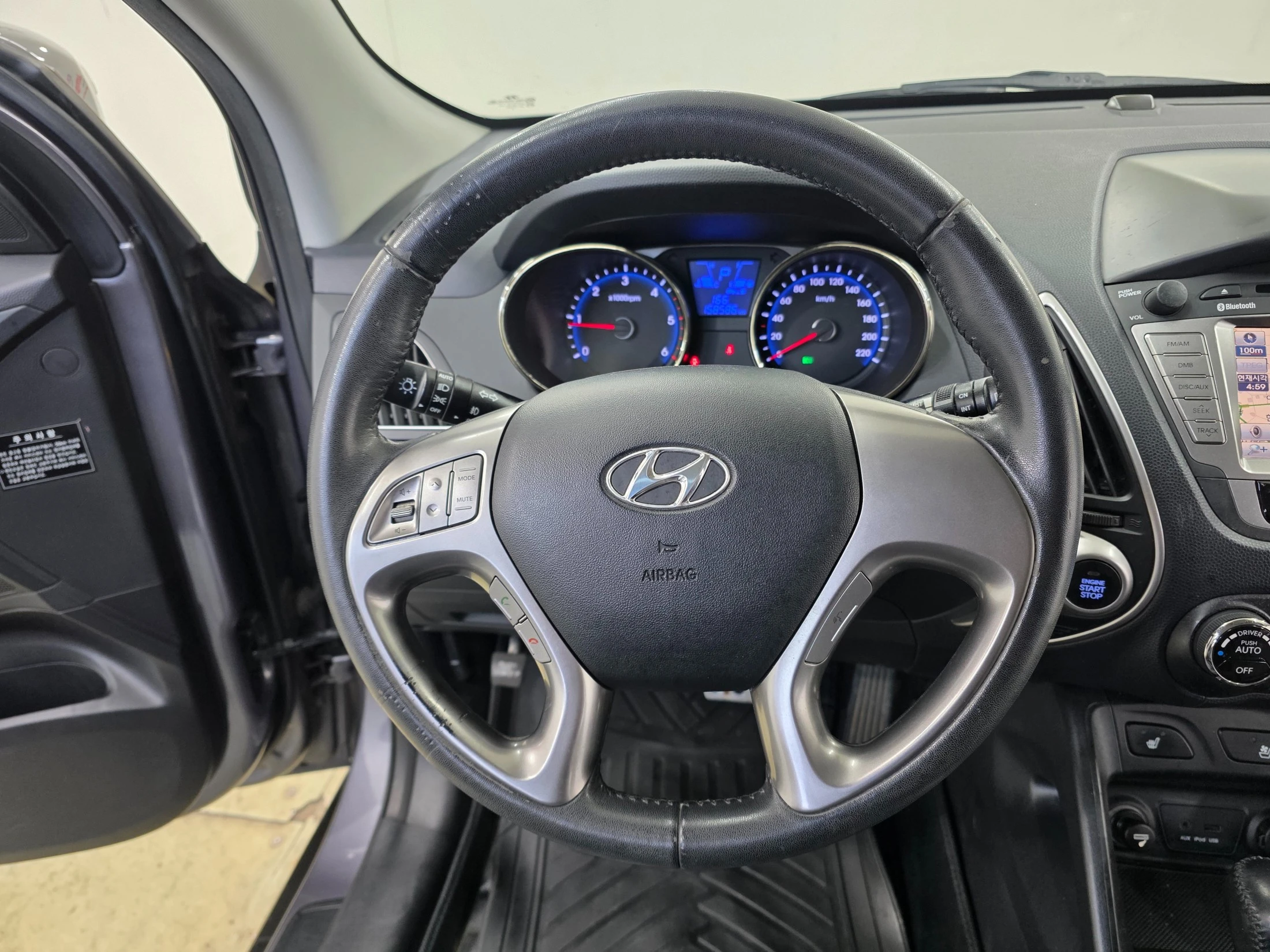 Hyundai Tucson ix, 2011 — фото 14