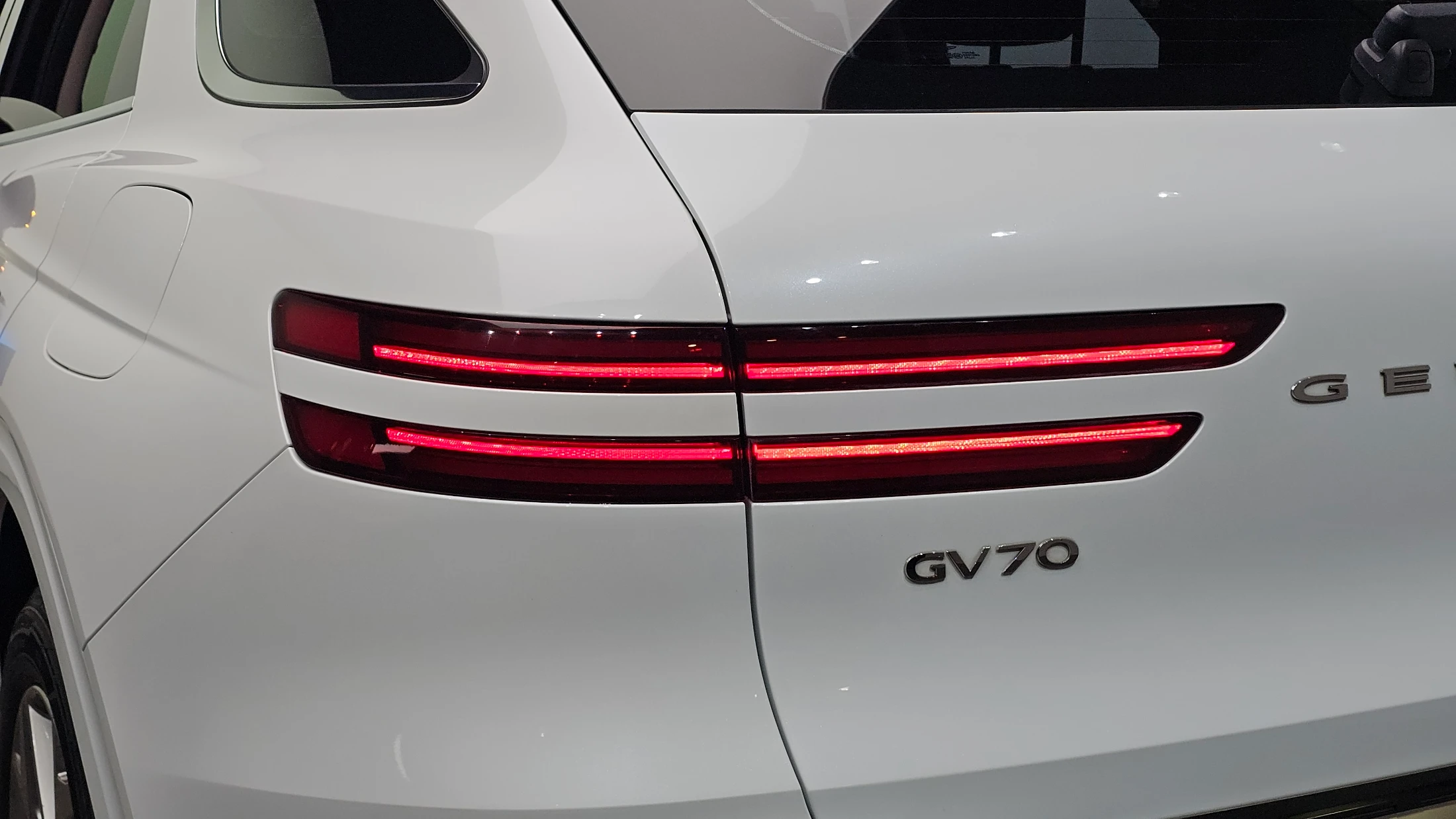 Genesis Gv70, 2022 — фото 23