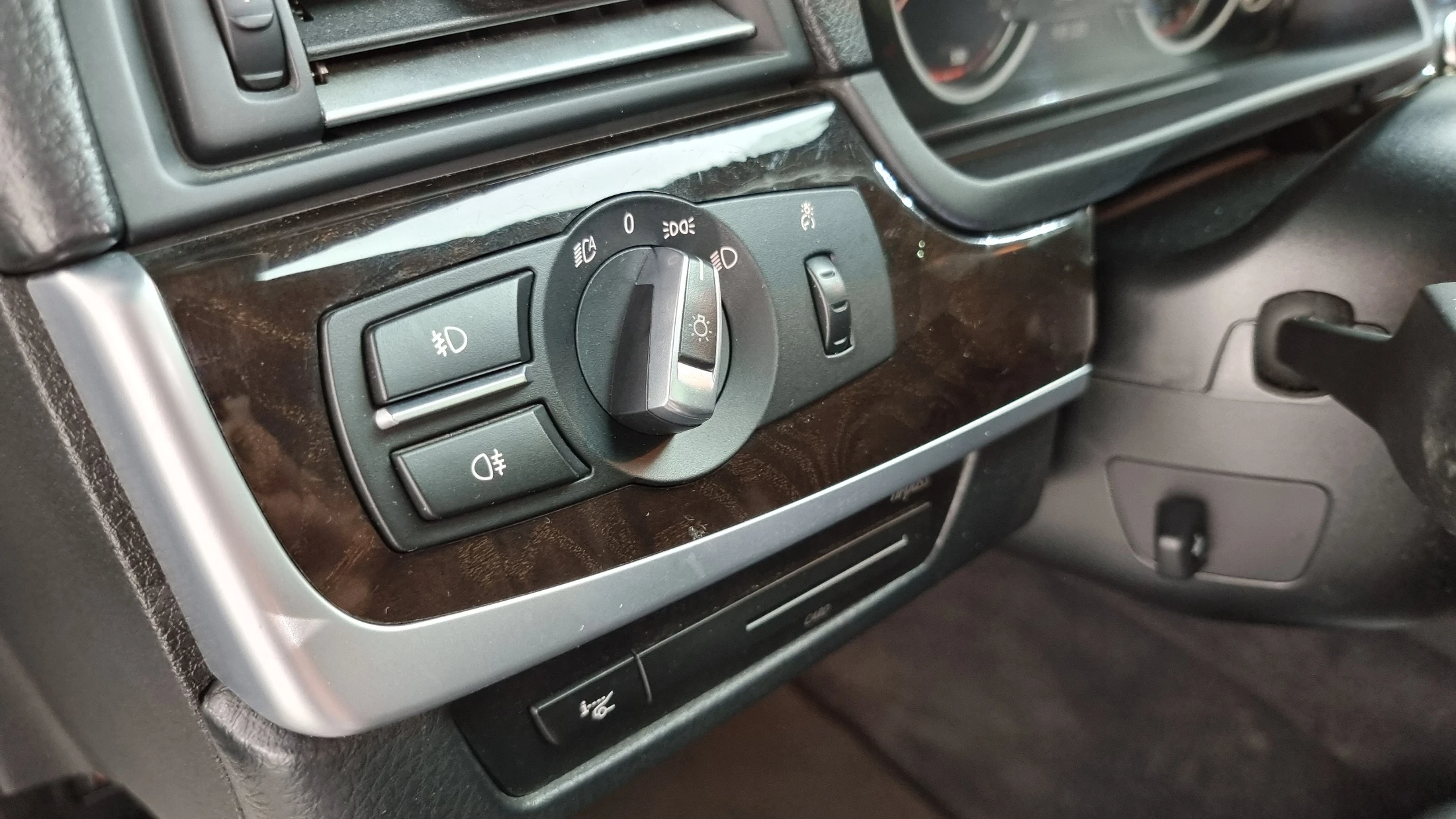 BMW 5-Series F10, 2013 — фото 15