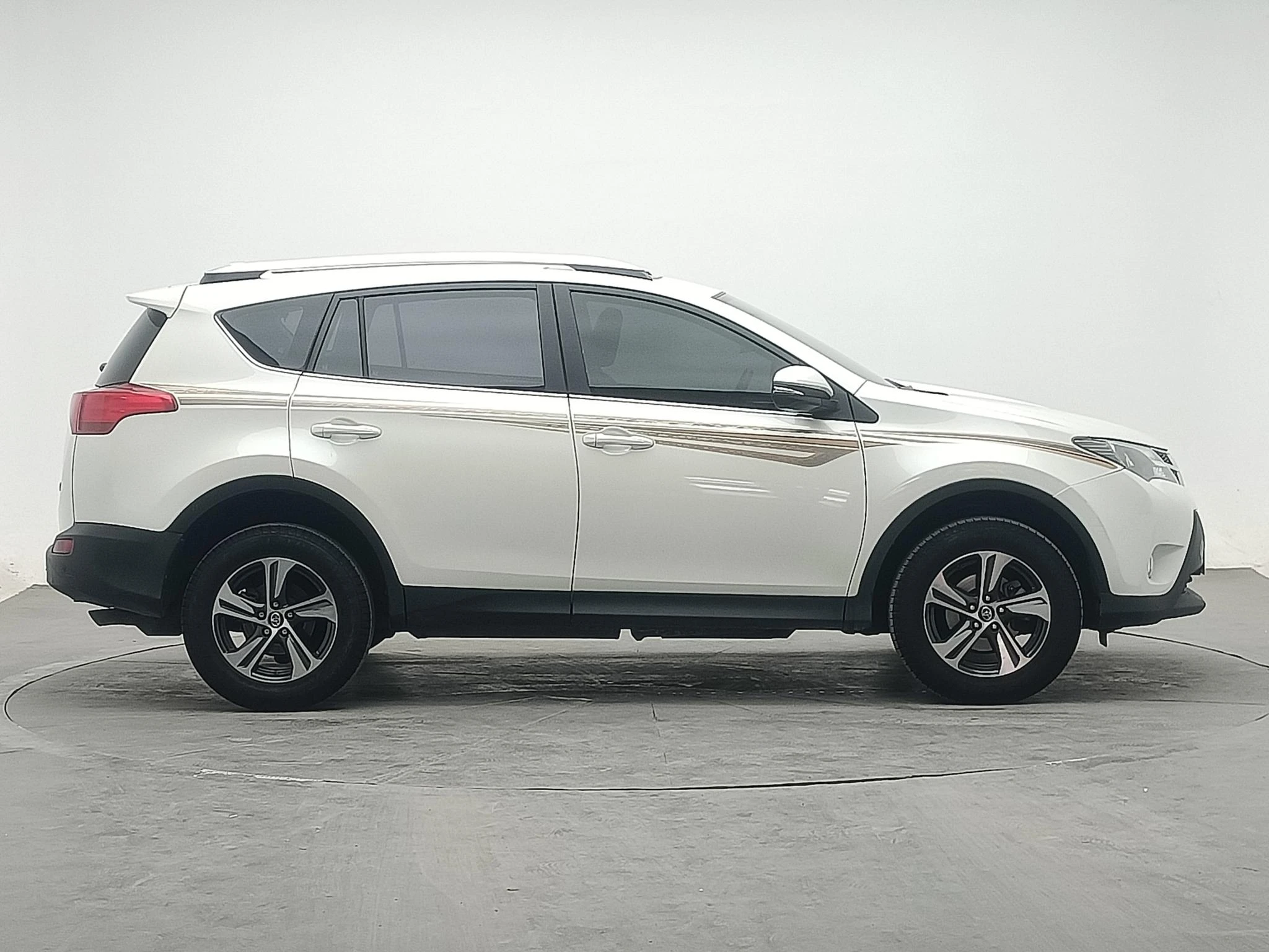 Toyota RAV4 Rongfang, 2015 — фото 8