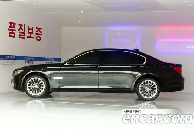 BMW 7-Series F01, 2012 — фото 5