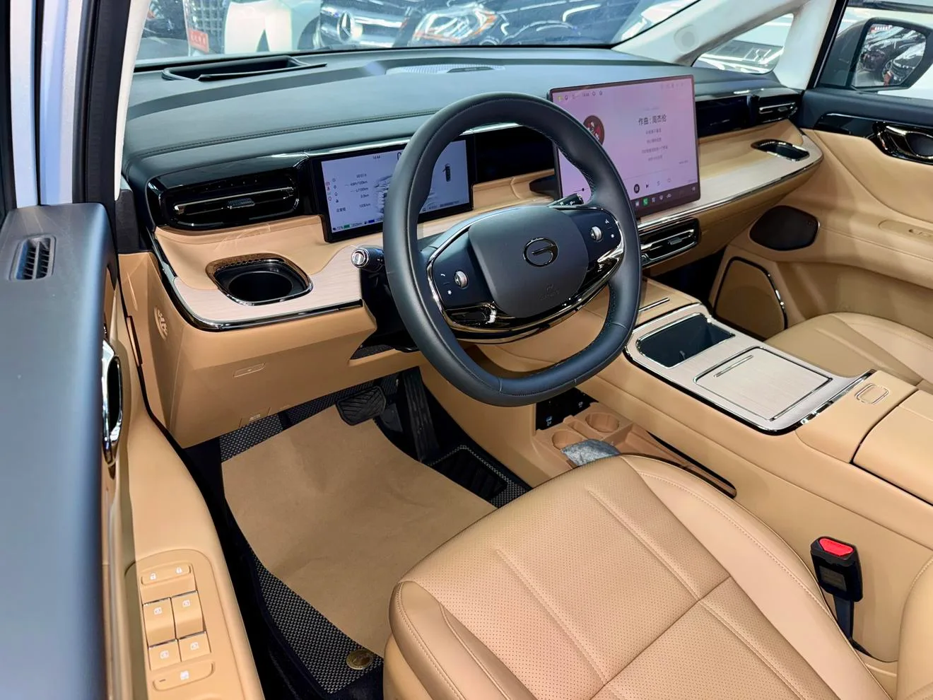 GAC Trumpchi Trumpchi E8 PHEV, 2026 — фото 9