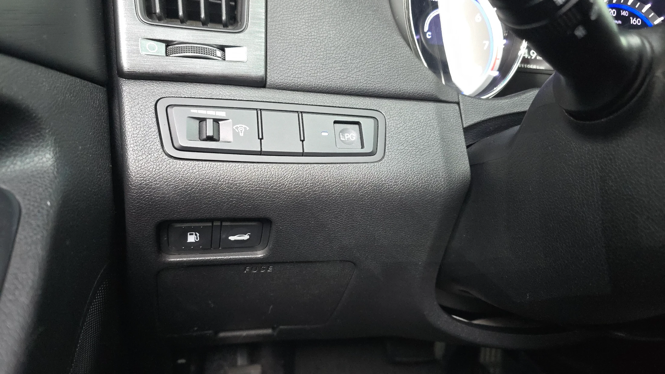Hyundai Sonata, 2014 — фото 17