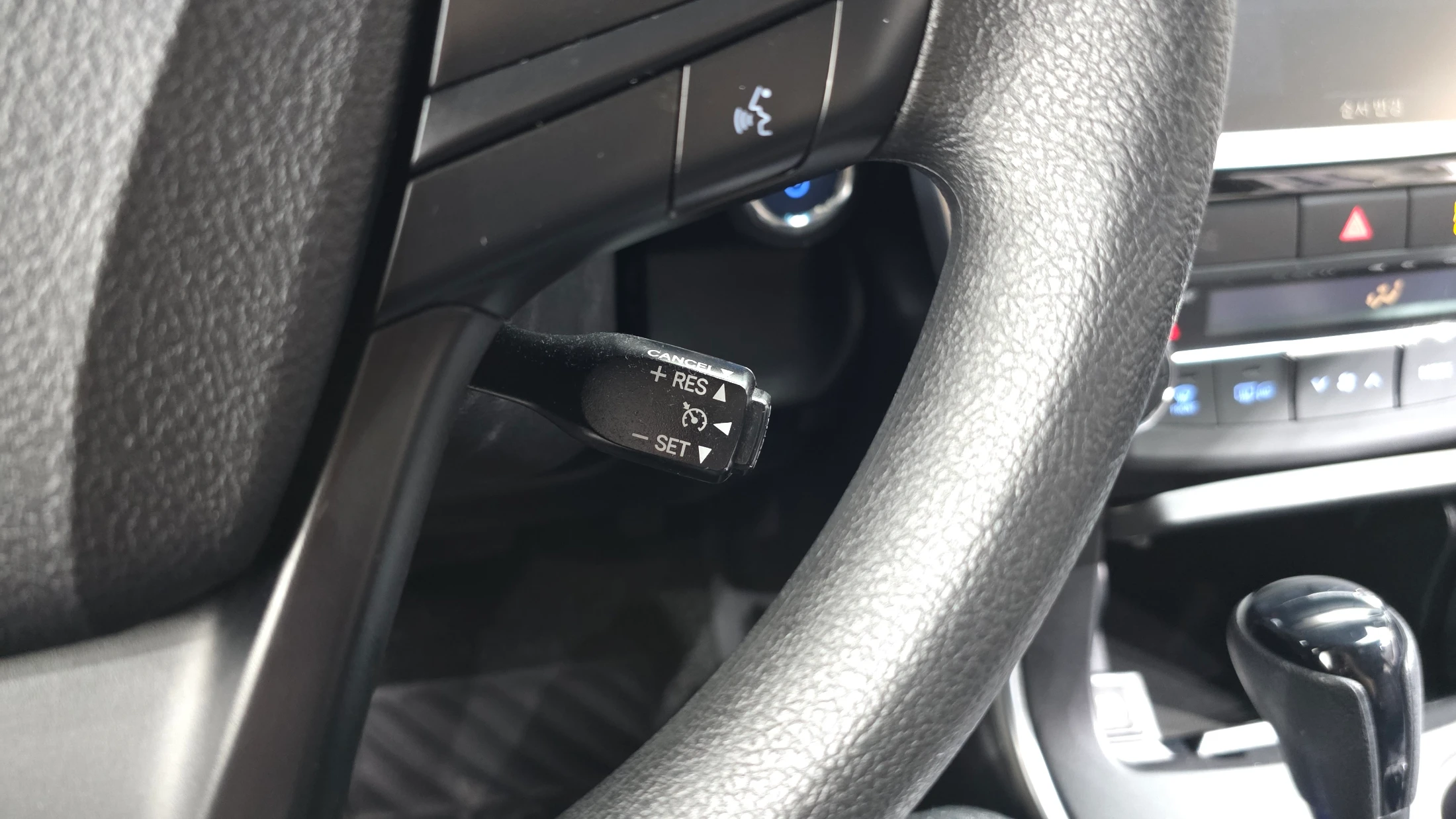 Toyota Camry, 2017 — фото 17