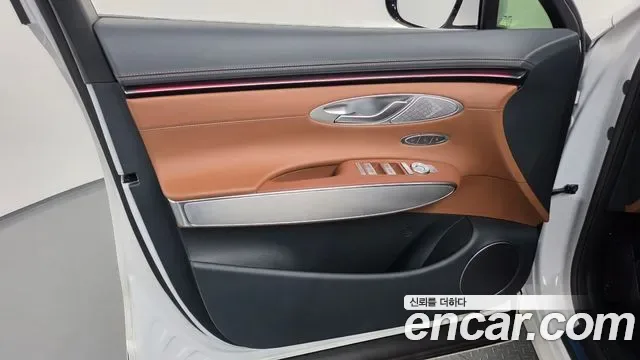 Genesis Gv70, 2024 — фото 25