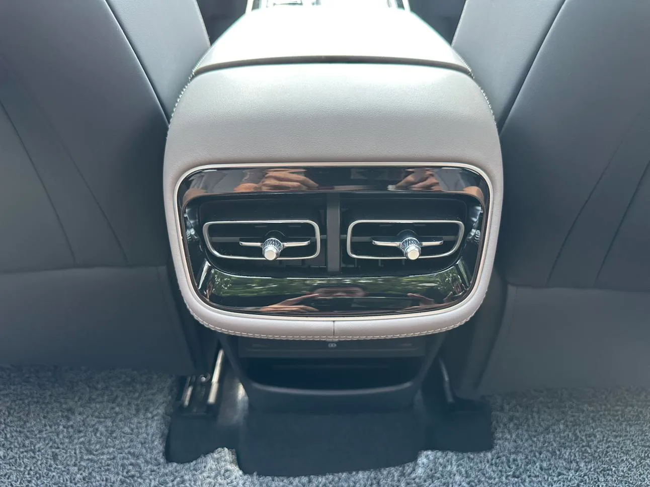 Geely Boyue L, 2025 — фото 17