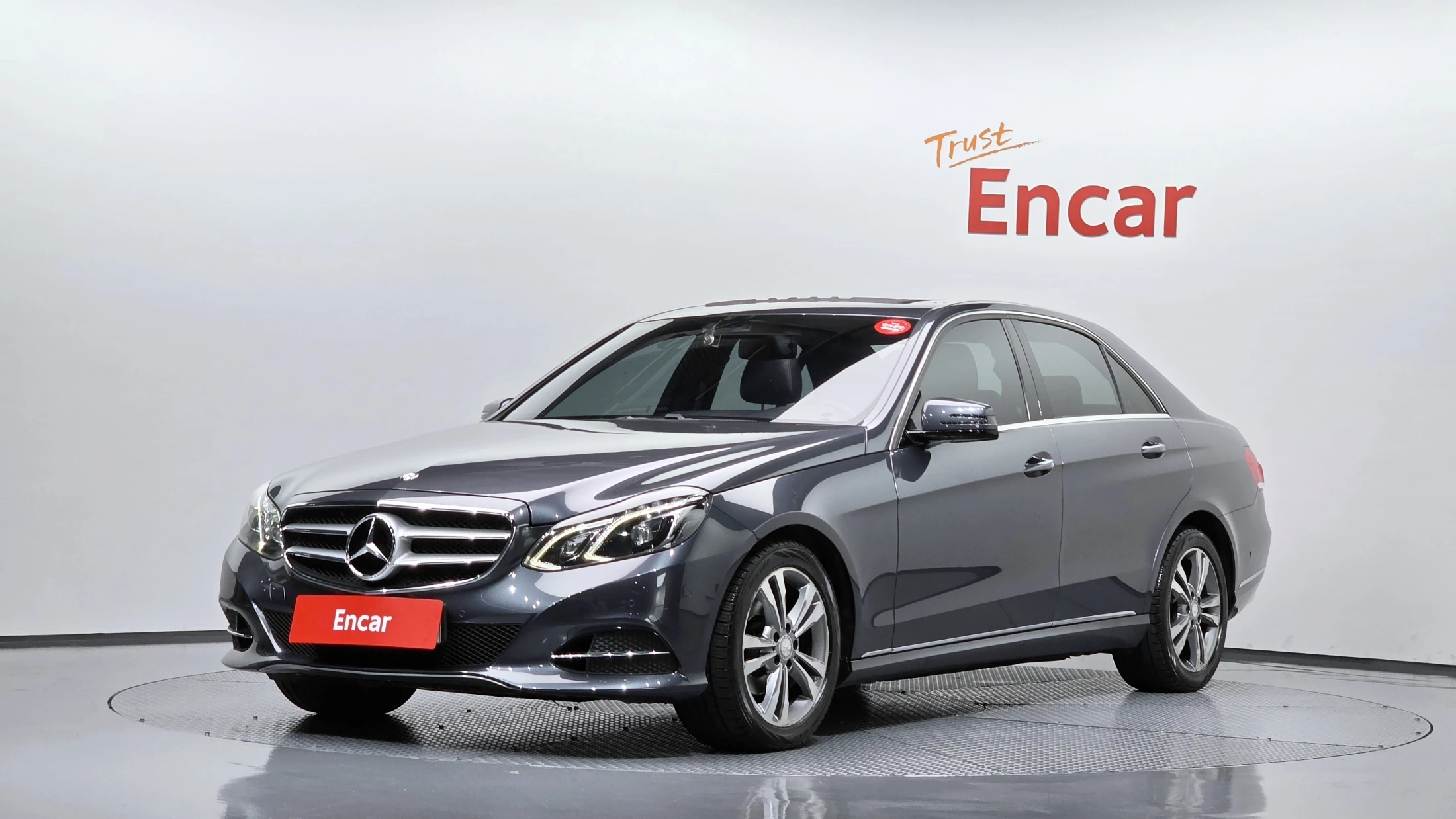 Mercedes-Benz E-Class W212