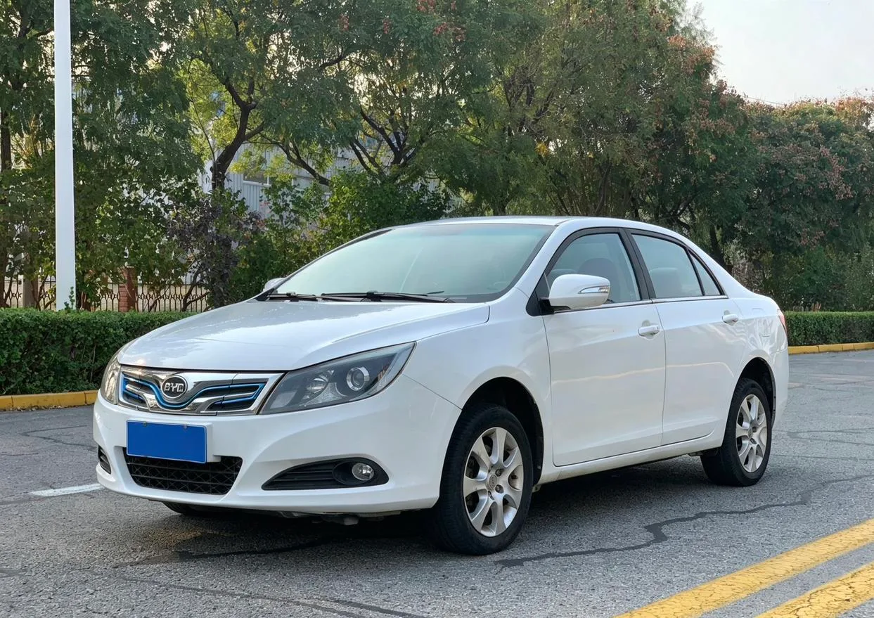 BYD e5