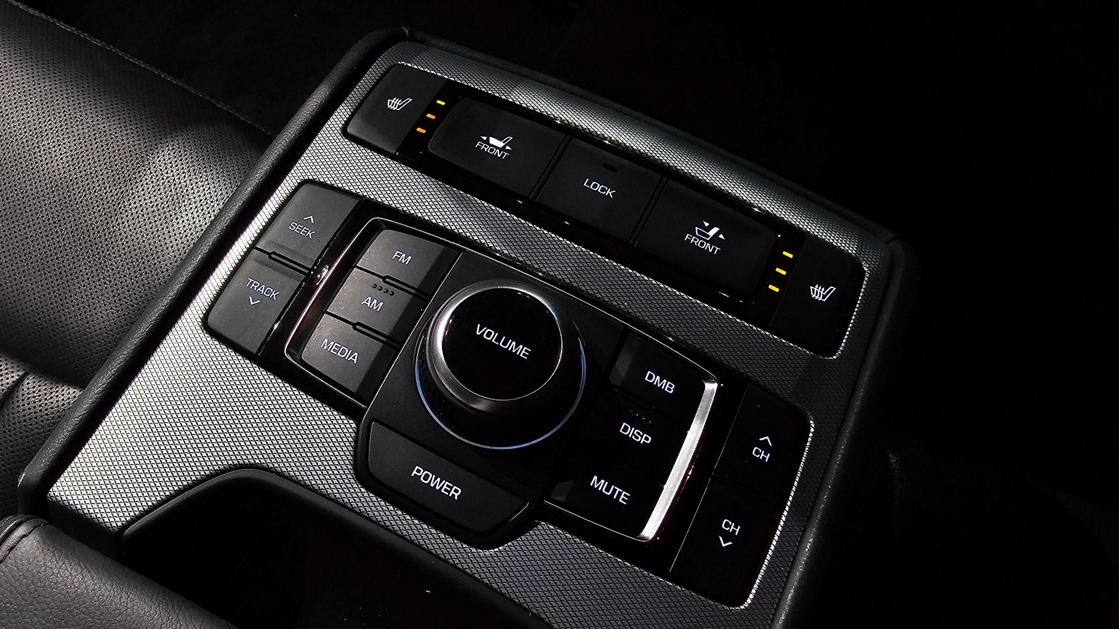 Genesis G80, 2017 — фото 19