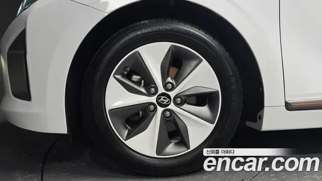 Hyundai Ioniq Ionic Electric, 2017 — фото 5