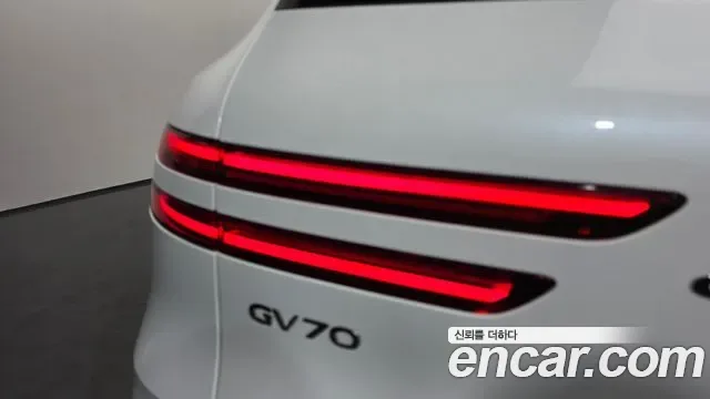 Genesis Gv70, 2025 — фото 23