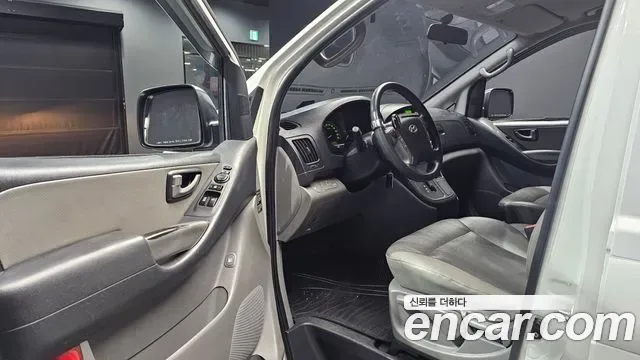 Hyundai Starex Grand Starex, 2012 — фото 10