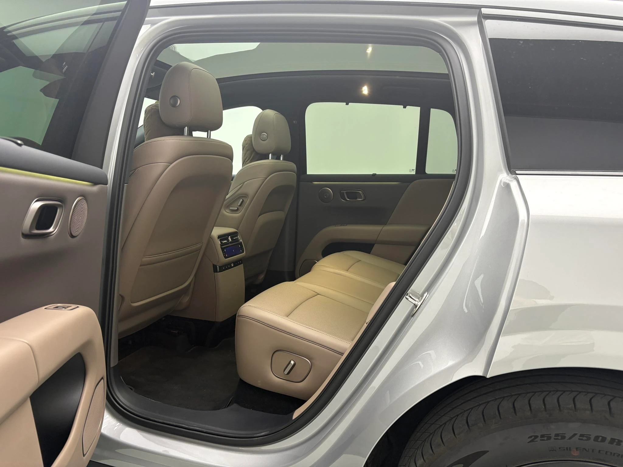 Li Auto ideal i6, 2025 — фото 13