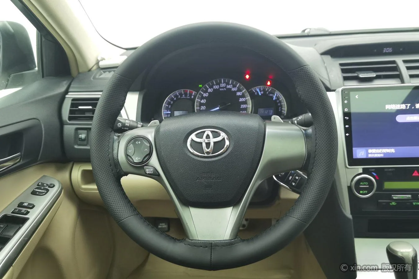 Toyota Camry, 2012 — фото 15