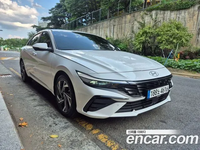 Hyundai Avante Hybrid (CN7)