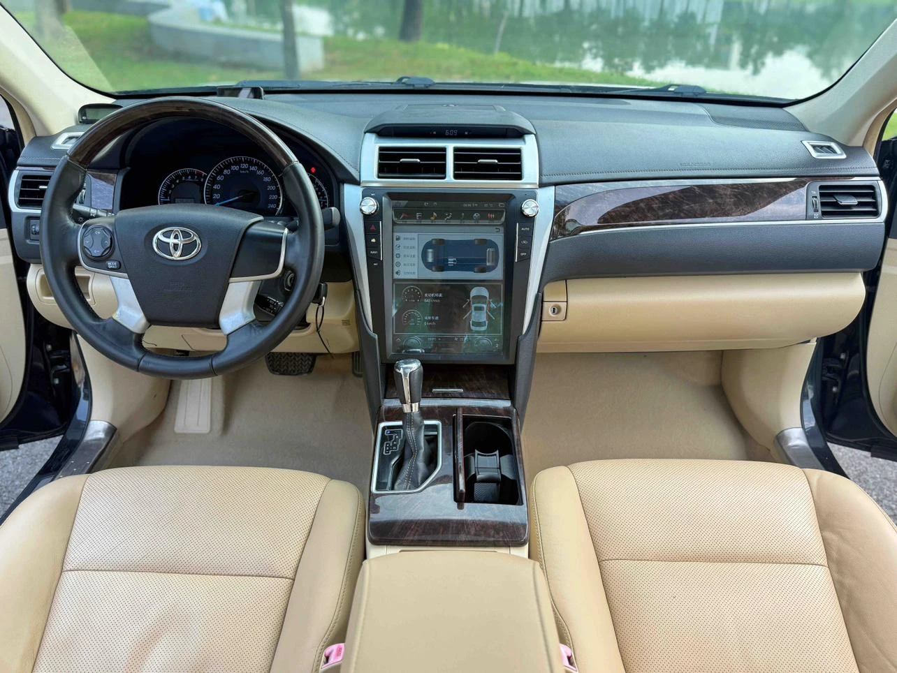 Toyota Camry, 2016 — фото 9