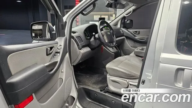 Hyundai Starex Grand Starex, 2009 — фото 10