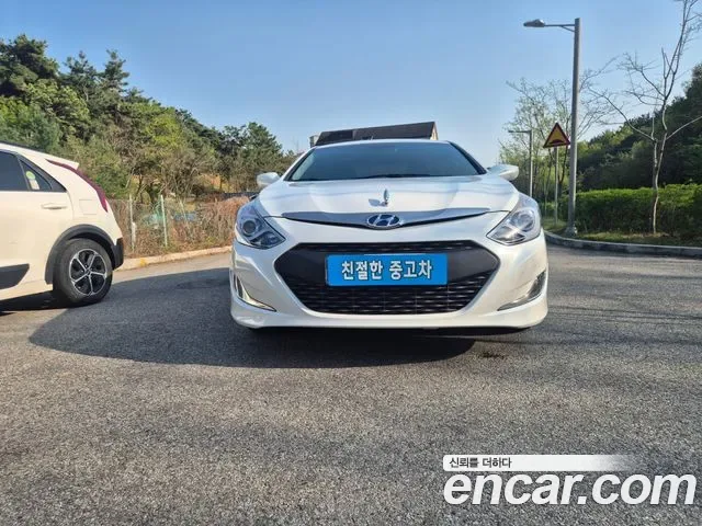 Hyundai Sonata Hybrid