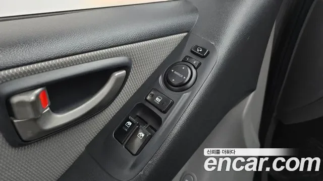 Hyundai Starex Grand Starex, 2012 — фото 15