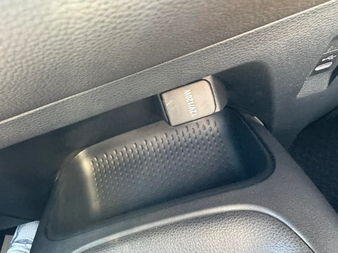 Toyota Corolla, 2023 — фото 22