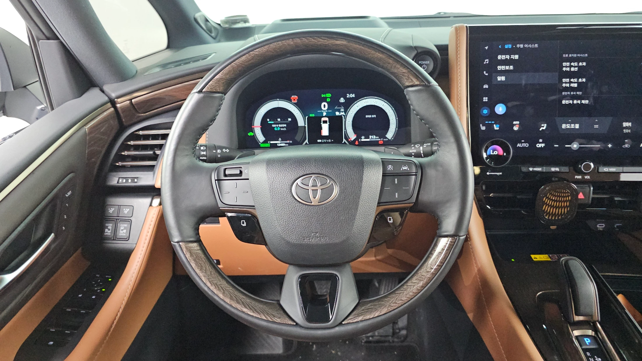 Toyota Alphard Alpad, 2025 — фото 12