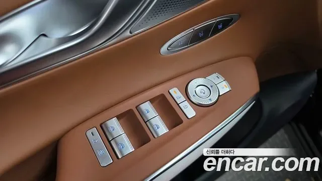 Genesis Gv70, 2025 — фото 27