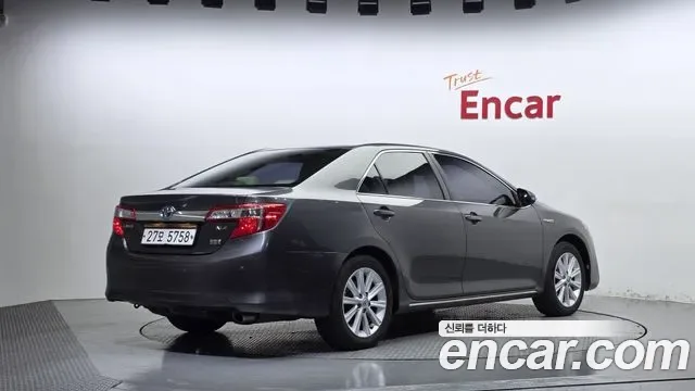 Toyota Camry, 2012 — фото 2