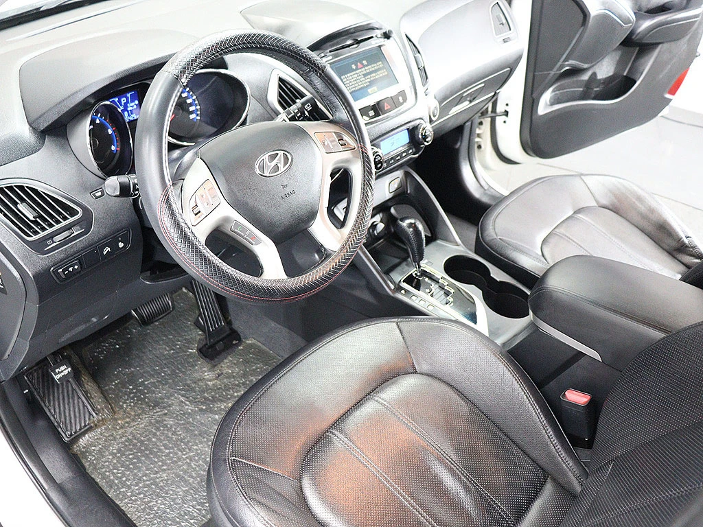 Hyundai Tucson ix, 2012 — фото 17