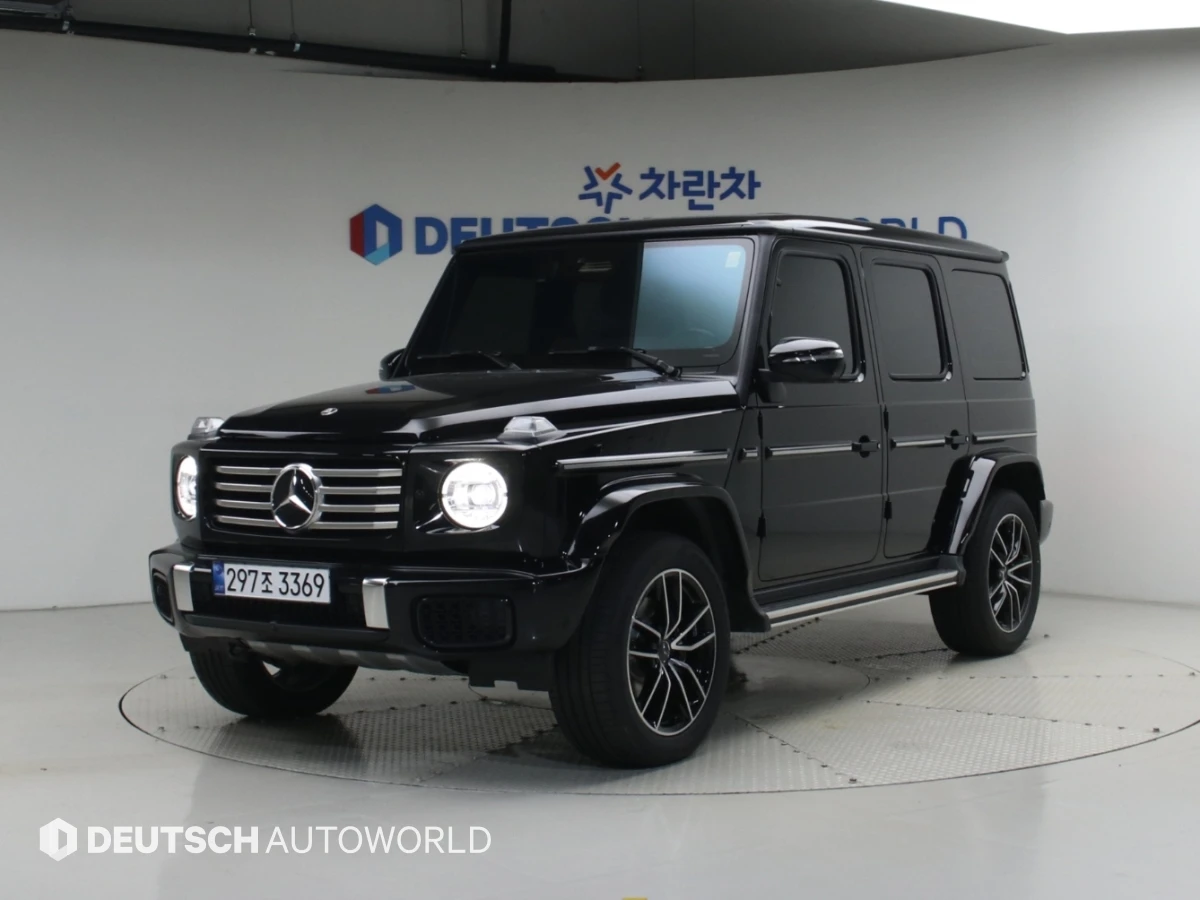 Mercedes-Benz G-Class W465