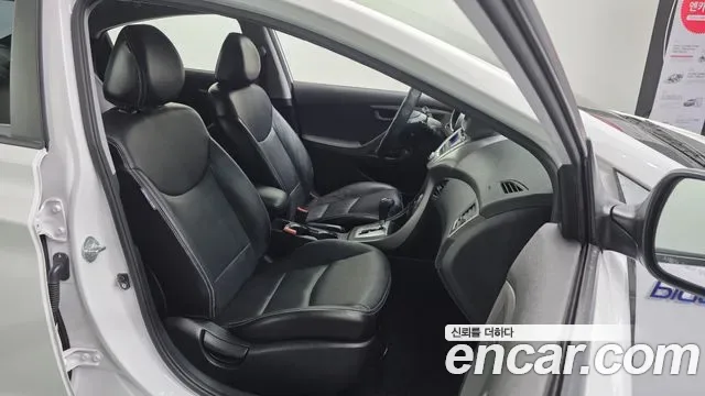 Hyundai Avante MD, 2012 — фото 26