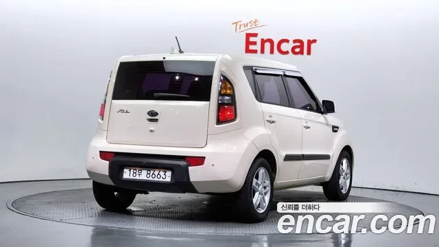 Kia Soul, 2011 — фото 2