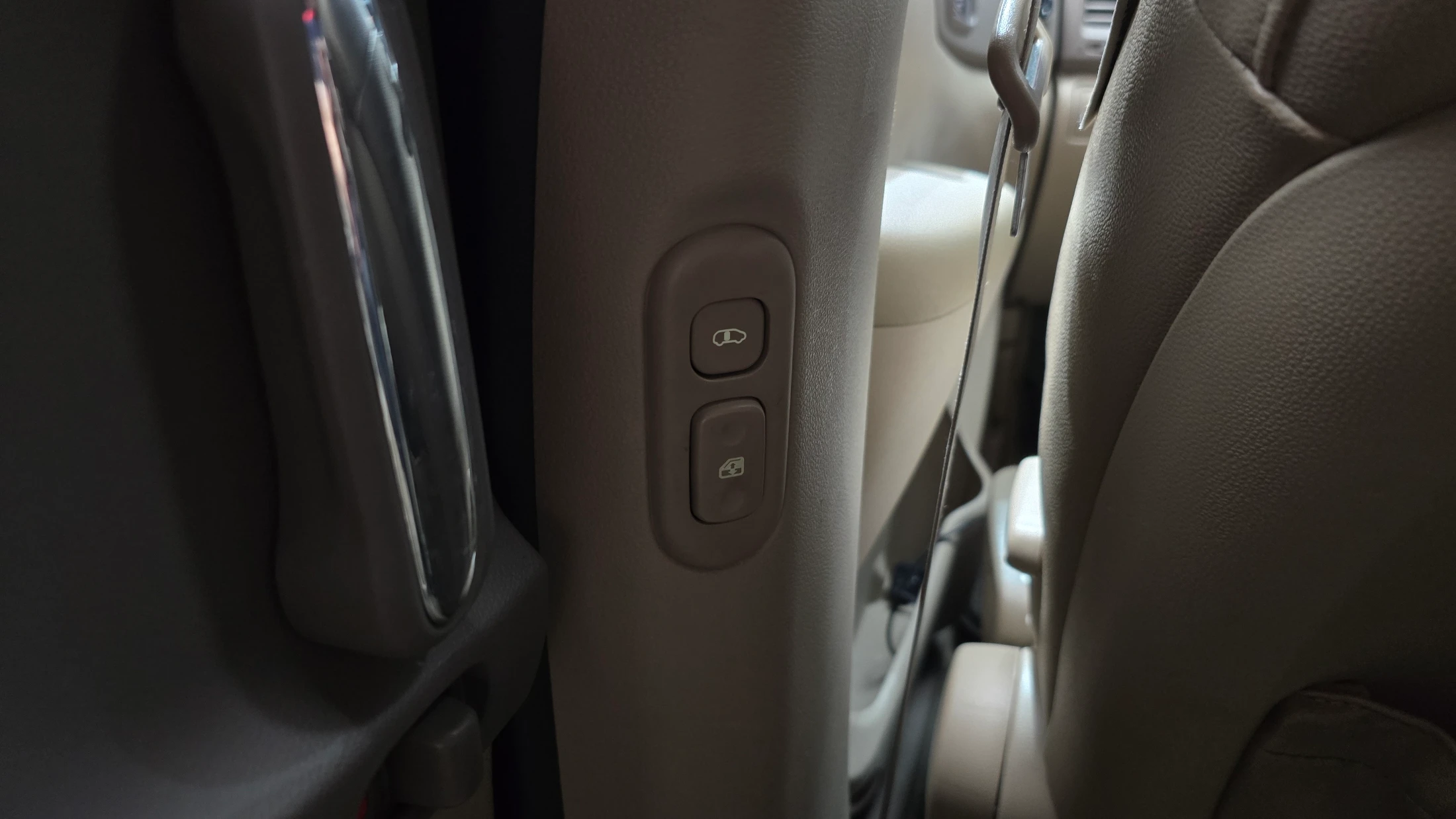 Kia Canival Carnival R, 2012 — фото 29