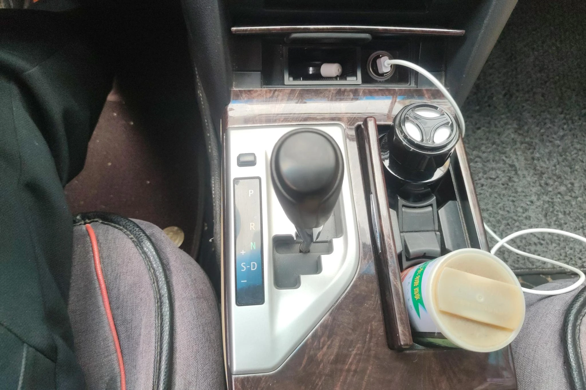 Toyota Camry, 2015 — фото 16