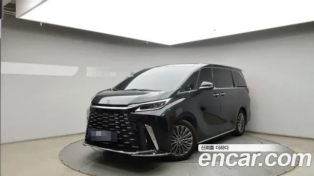 Lexus Lm, 2025 — внешний вид автомобиля