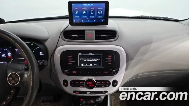 Kia Soul EV, 2017 — фото 14